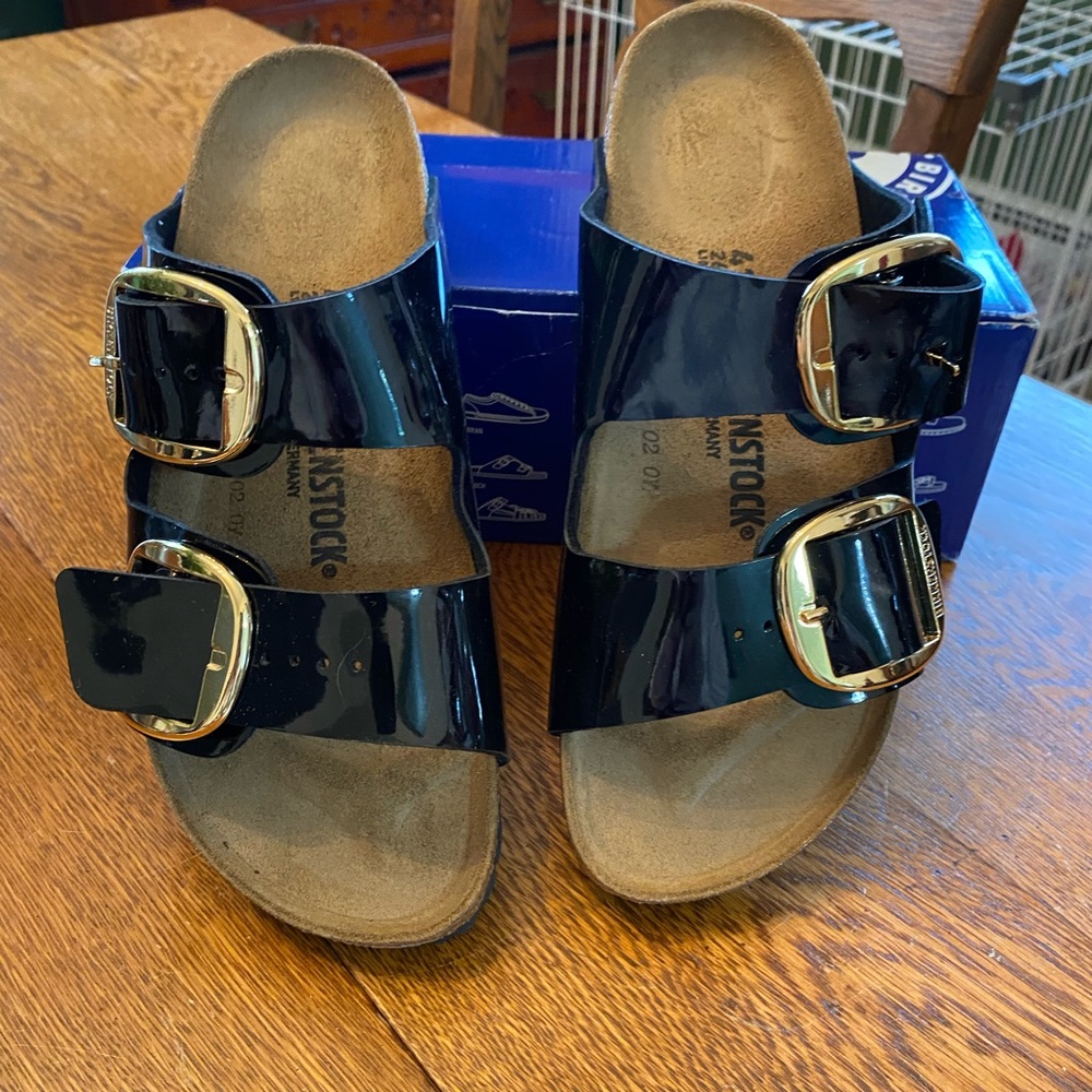 New never worn Birkenstocks size 41